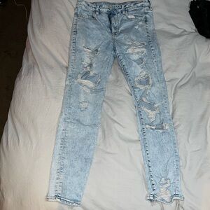 Women’s Jeans- Super High Rise - NEED TO SELL BY 05/01 OR WILL DONATE